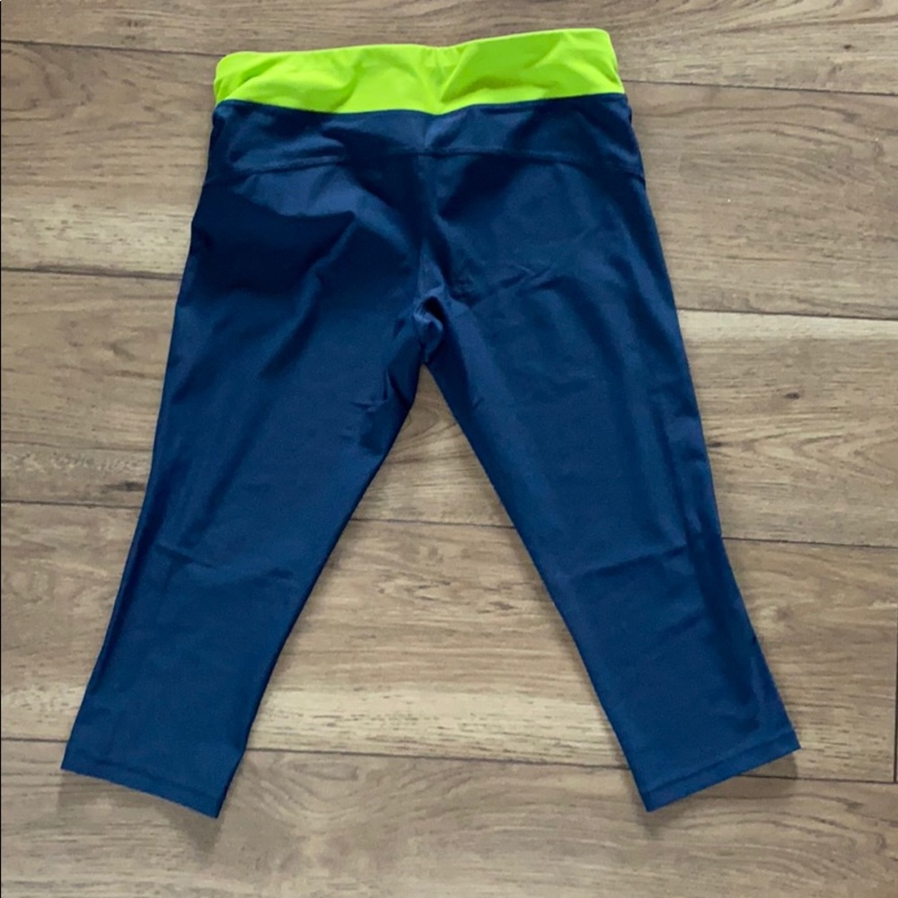 Workout pants - Picture 2 of 2